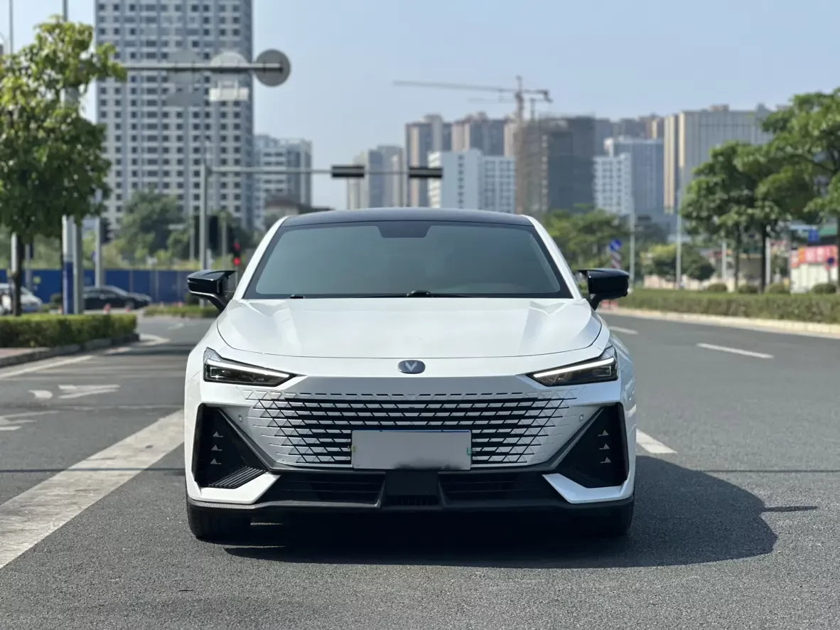 Changan UNI-V