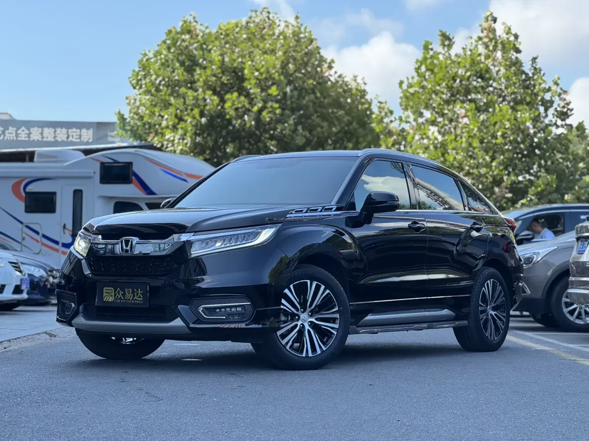 Honda Avancier (Crown Road)