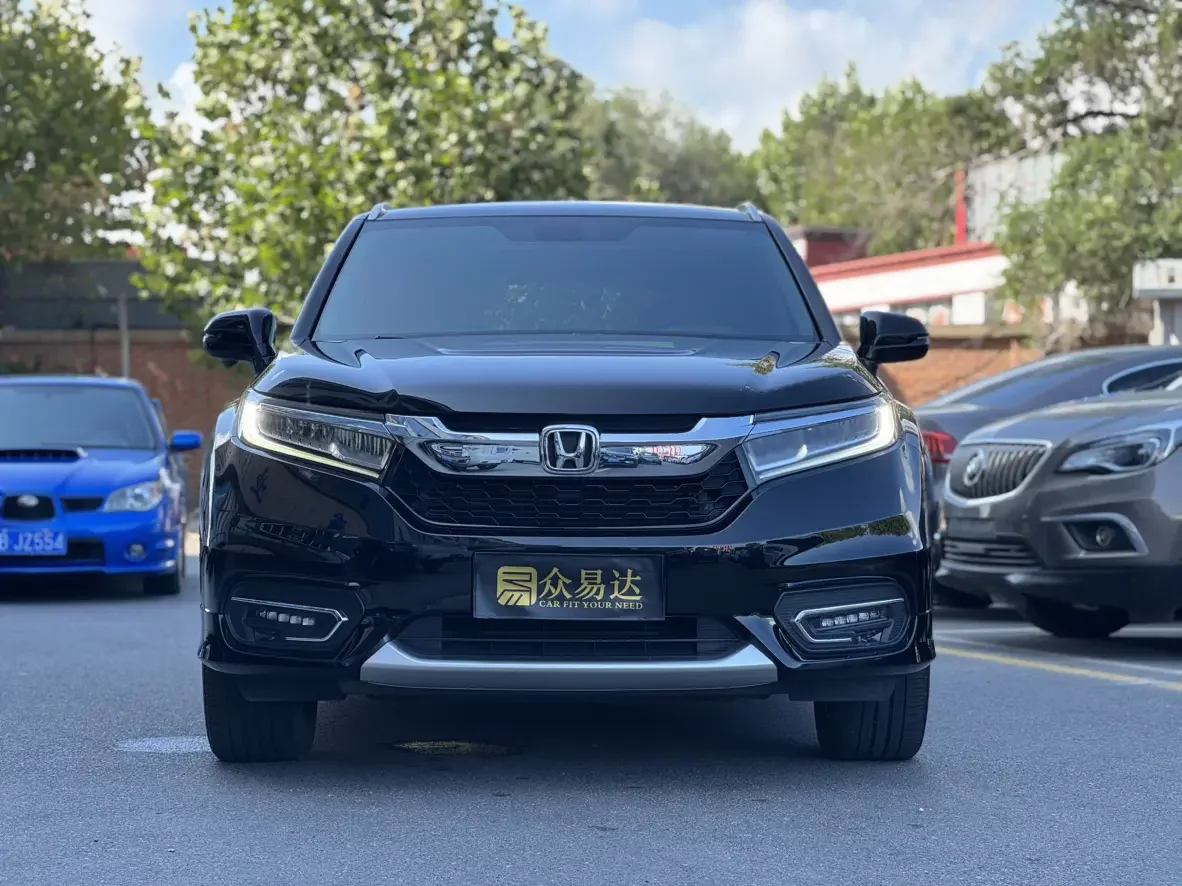 Honda Avancier (Crown Road)