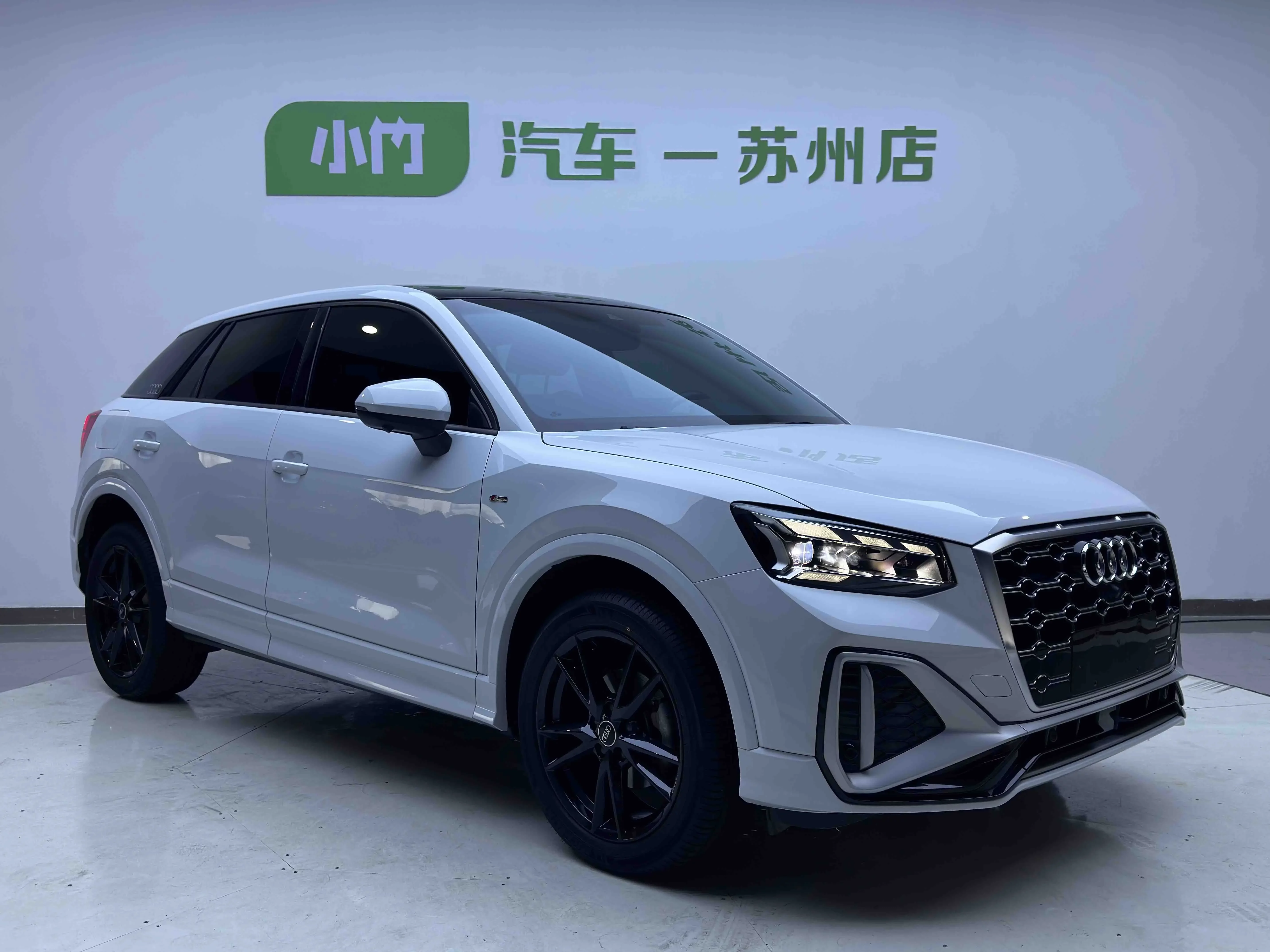 Audi Q2L