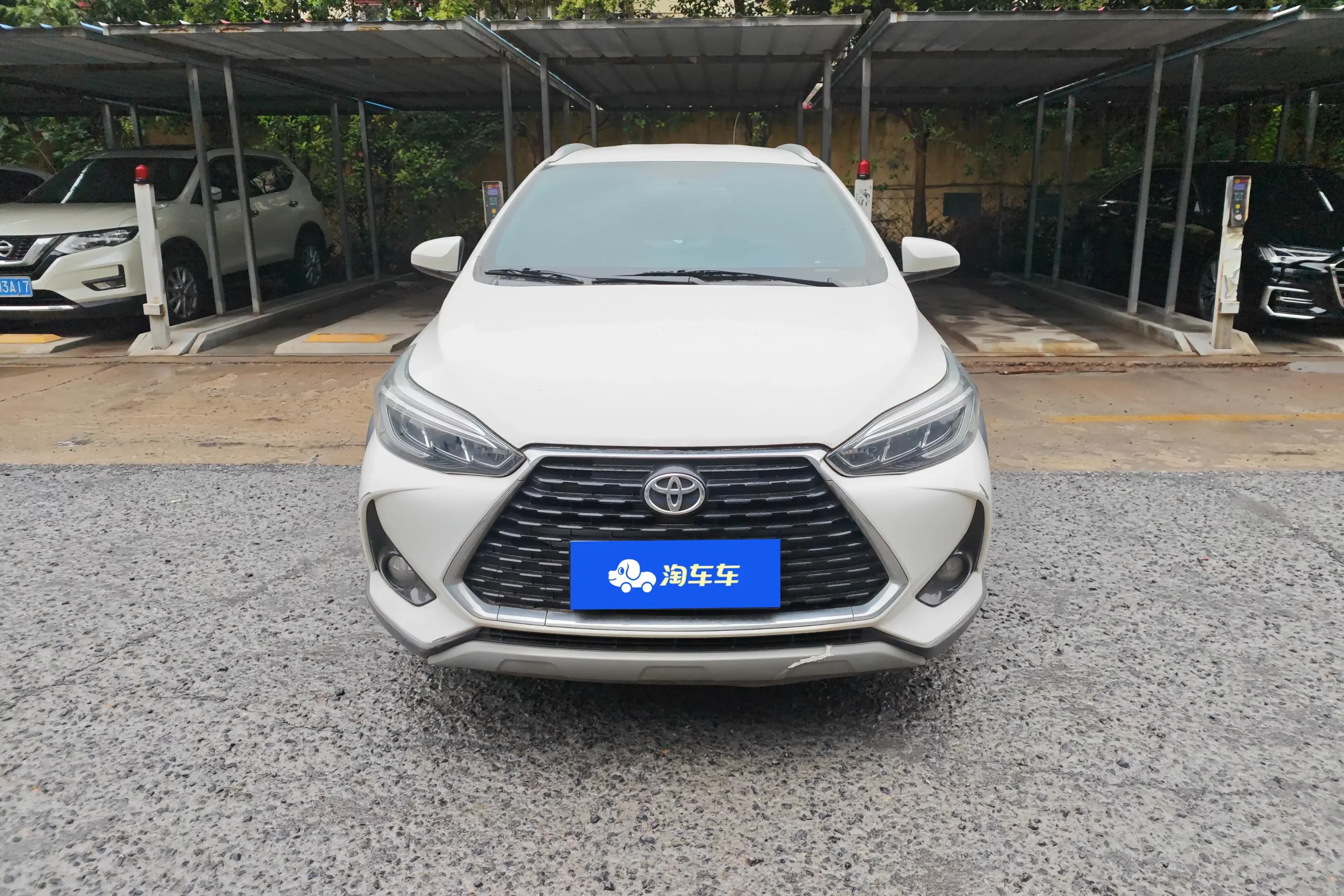 Toyota Yaris L