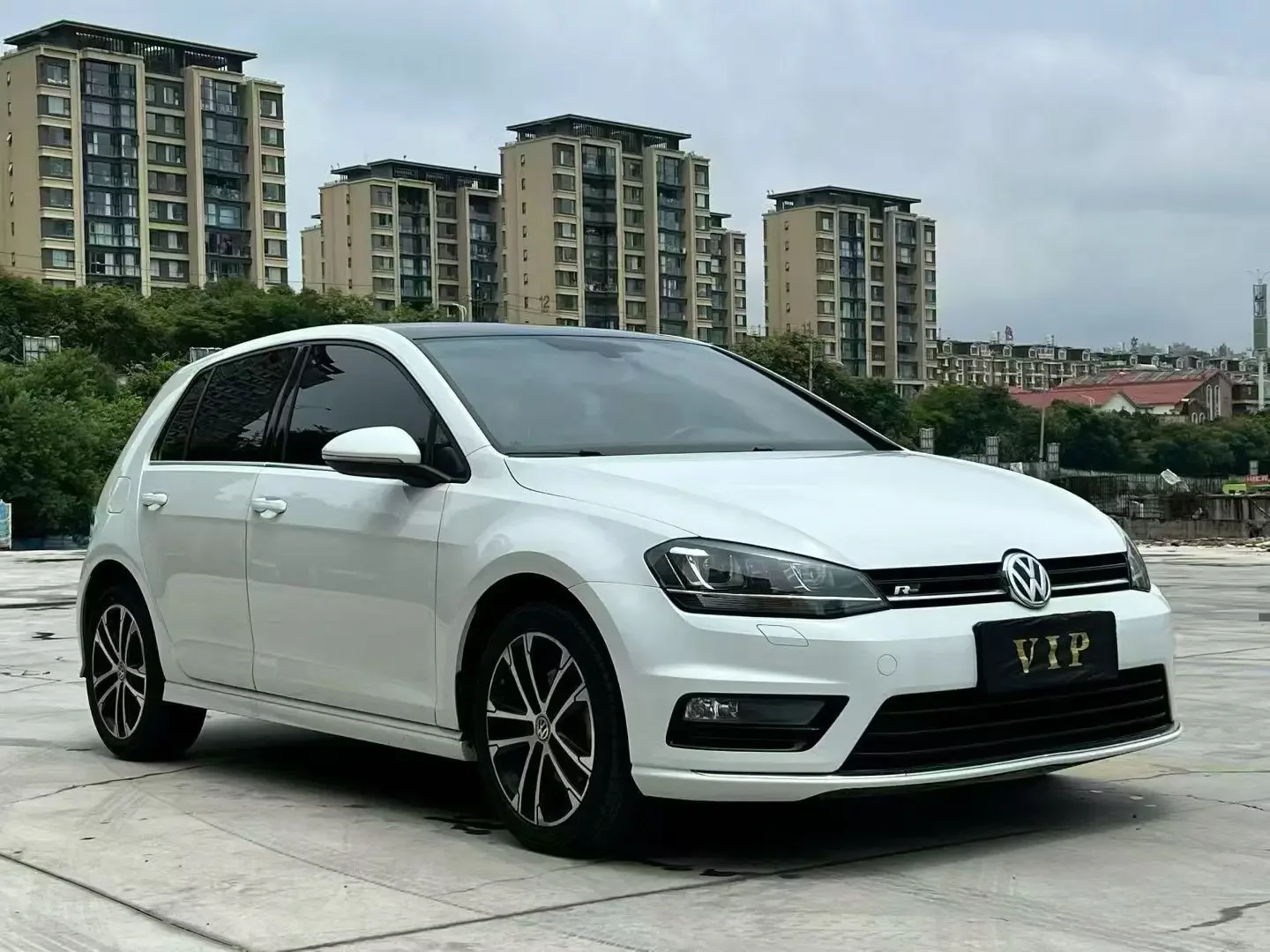 Volkswagen golf