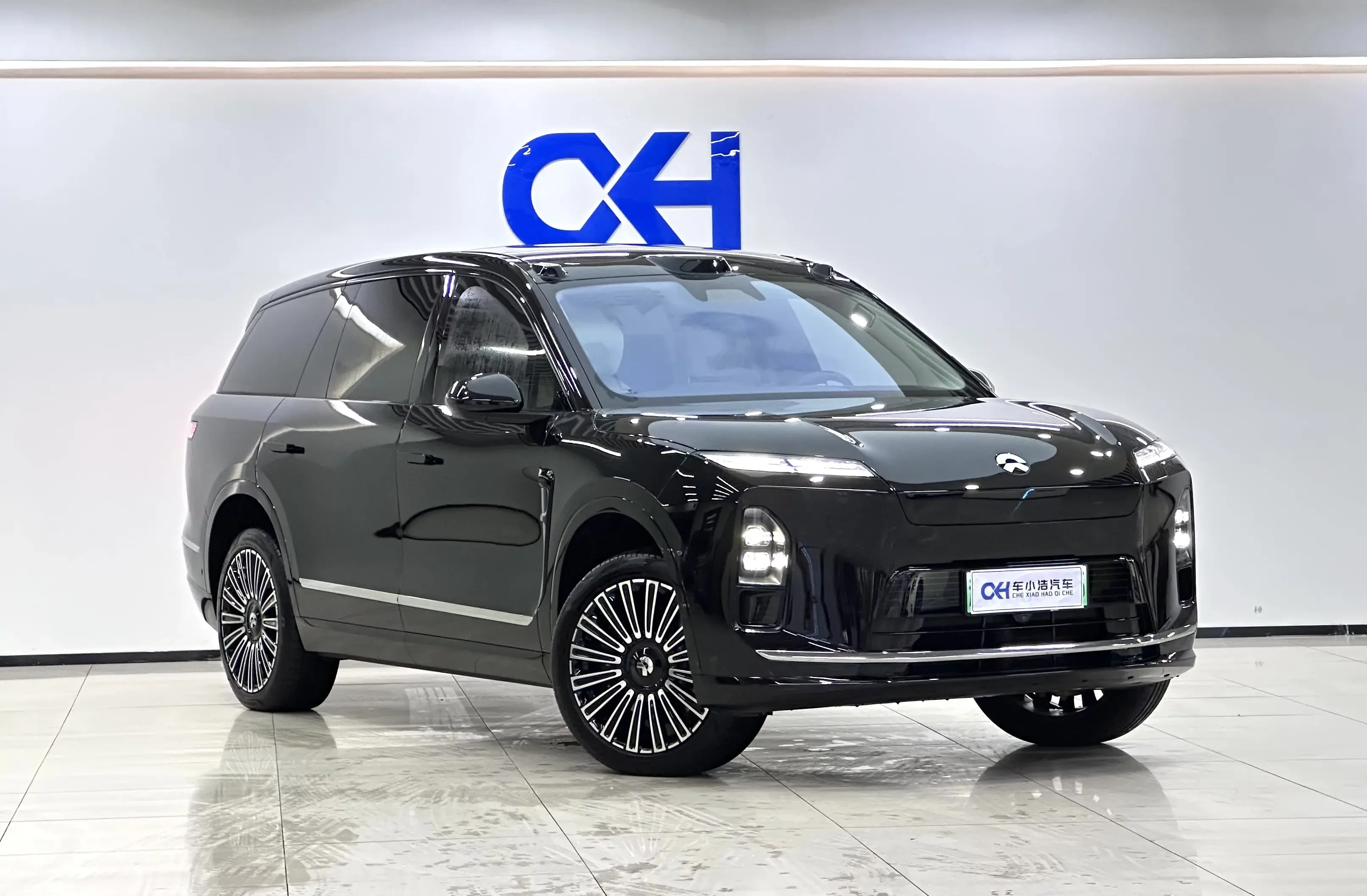 NIO ES8