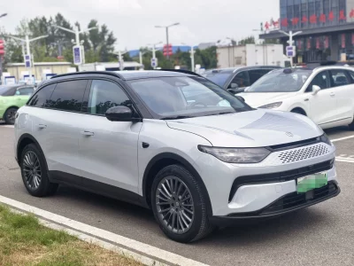 Leapmotor C11