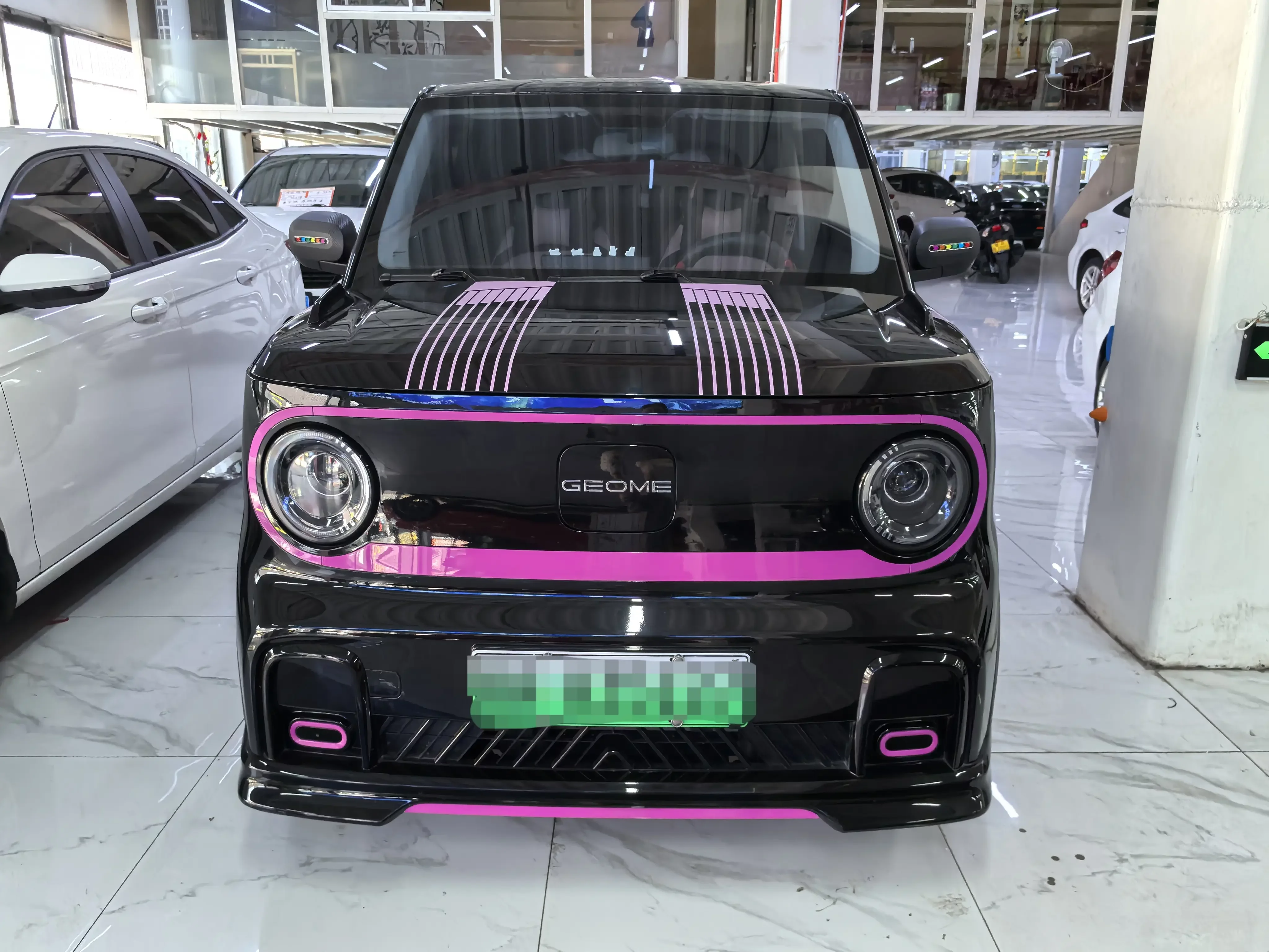 Geely panda