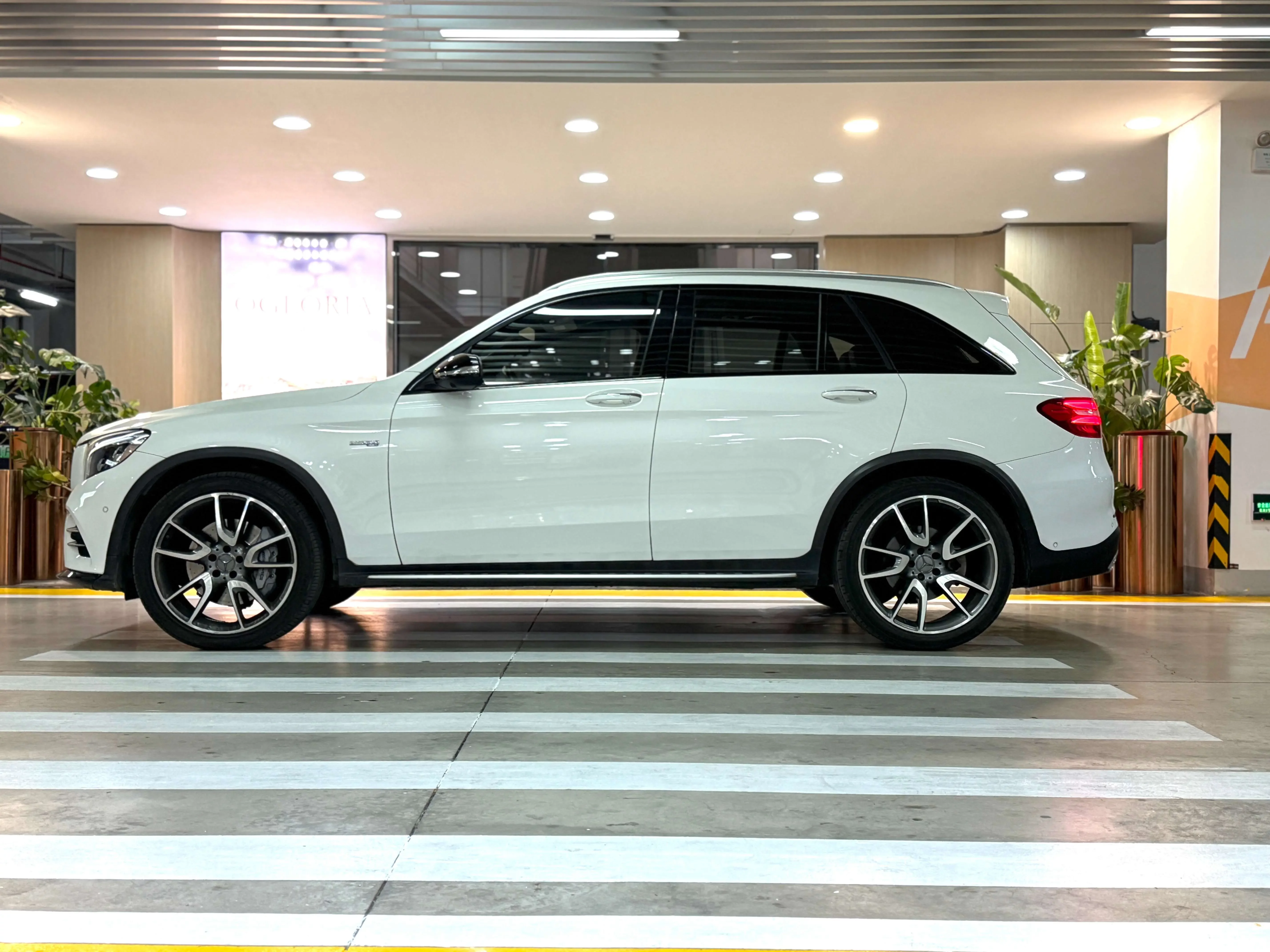 Mercedes-Benz GLC AMG