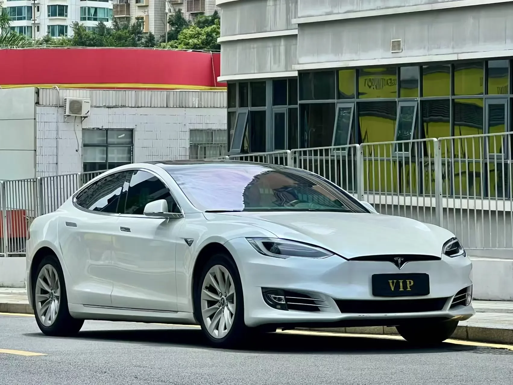 Tesla Model S
