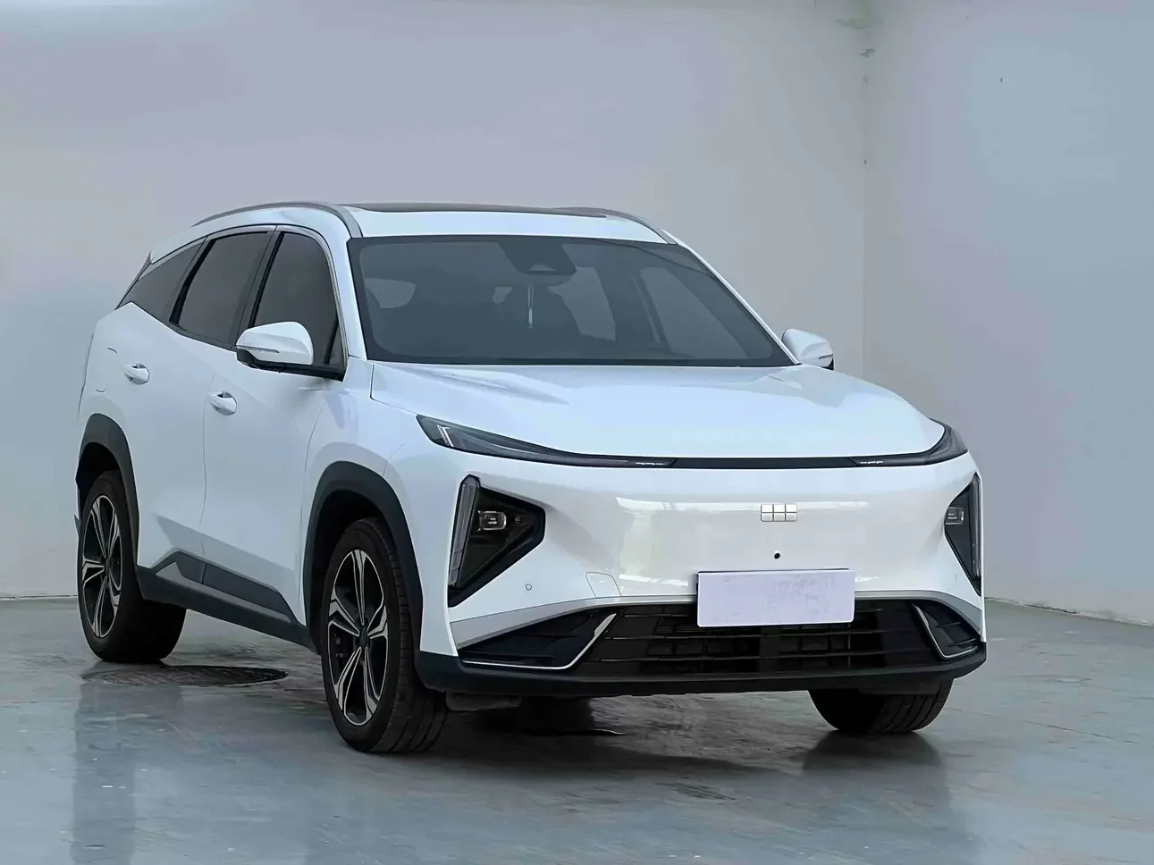 Geely Galaxy L7