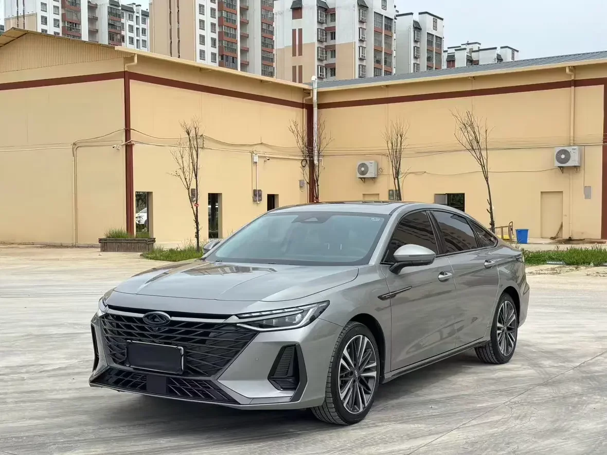 Chery Arrizo 8