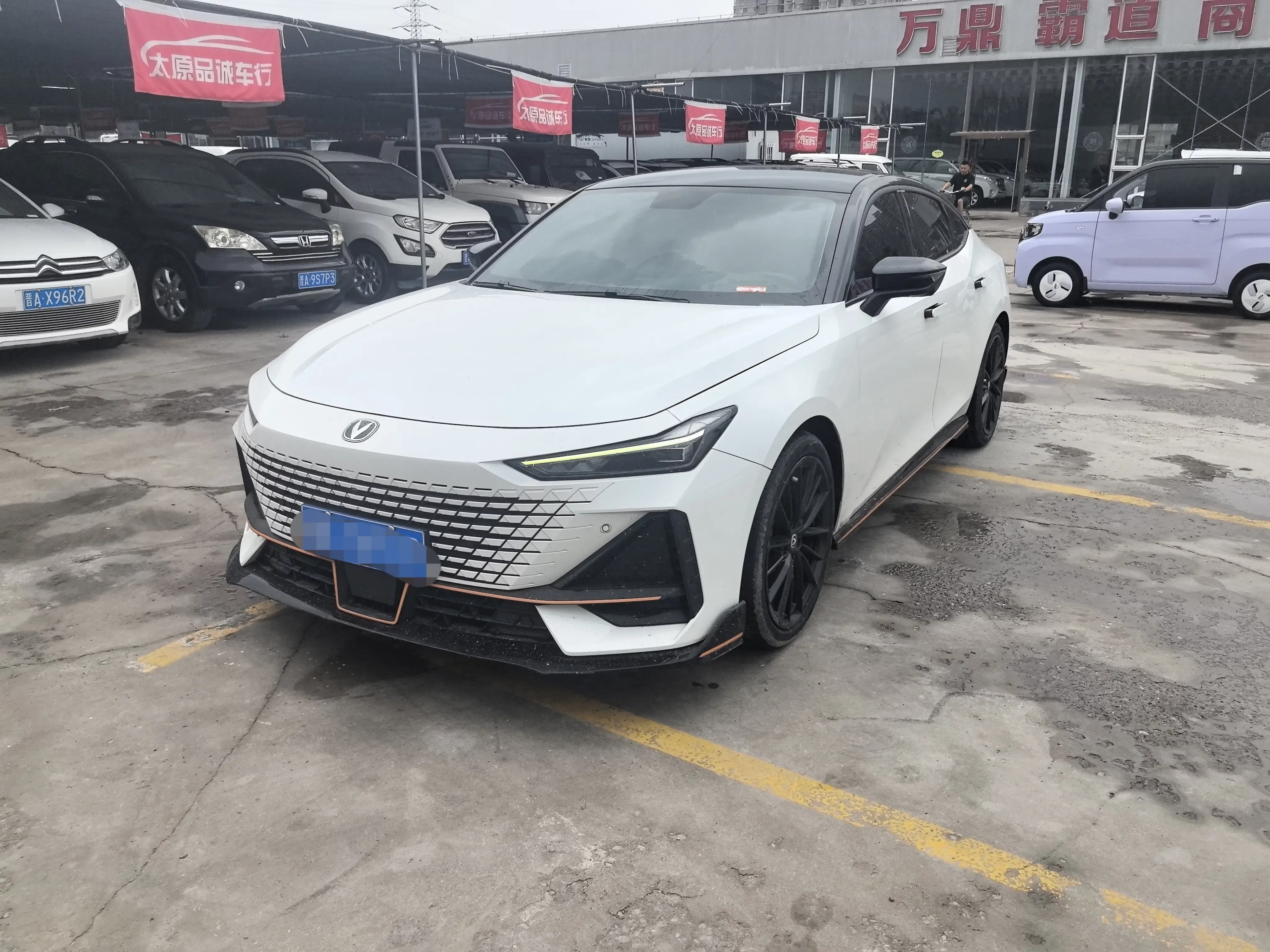 Changan UNI-V