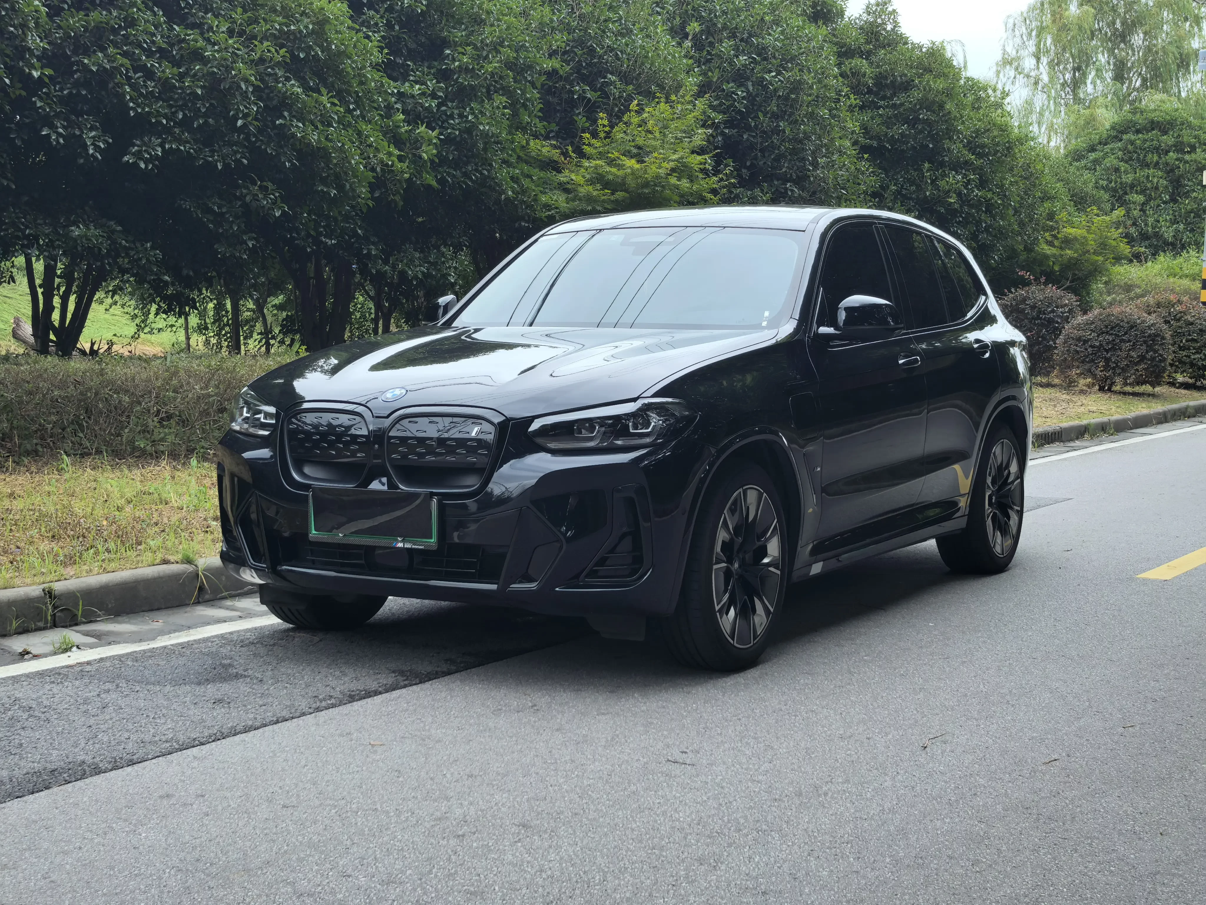 BMW iX3