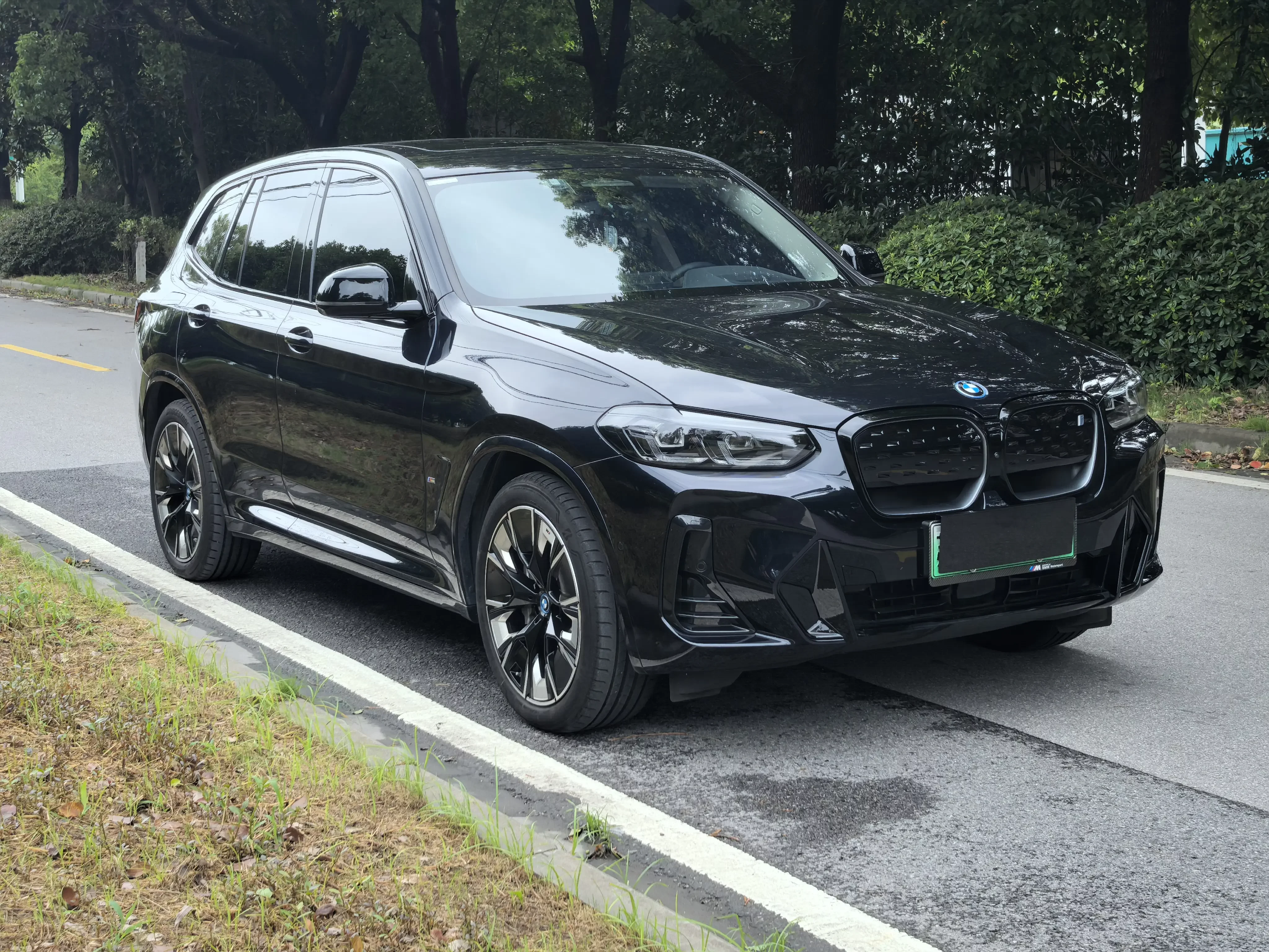 BMW iX3