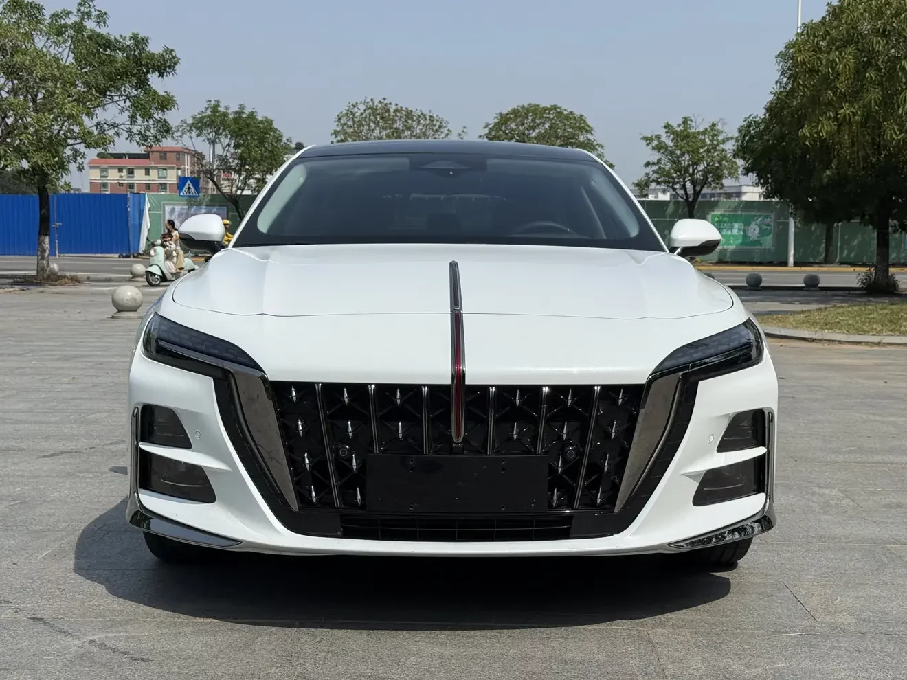 Hongqi H6