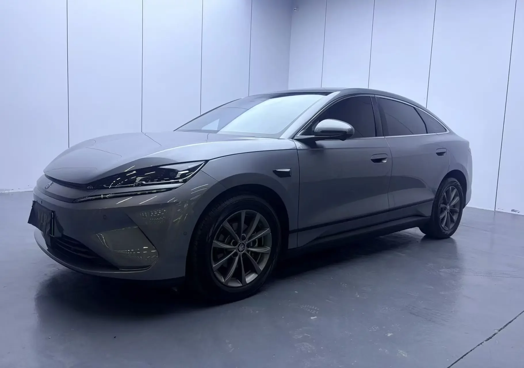 BYD Qin L EV