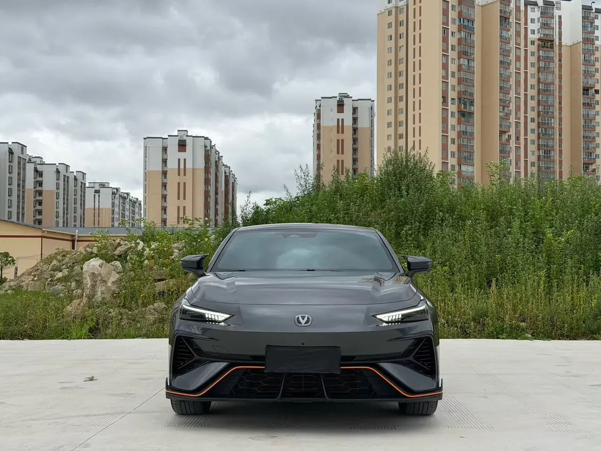 Changan UNI-V