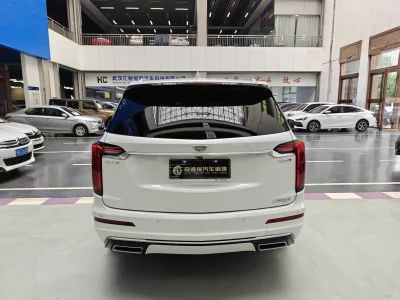 Cadillac XT6