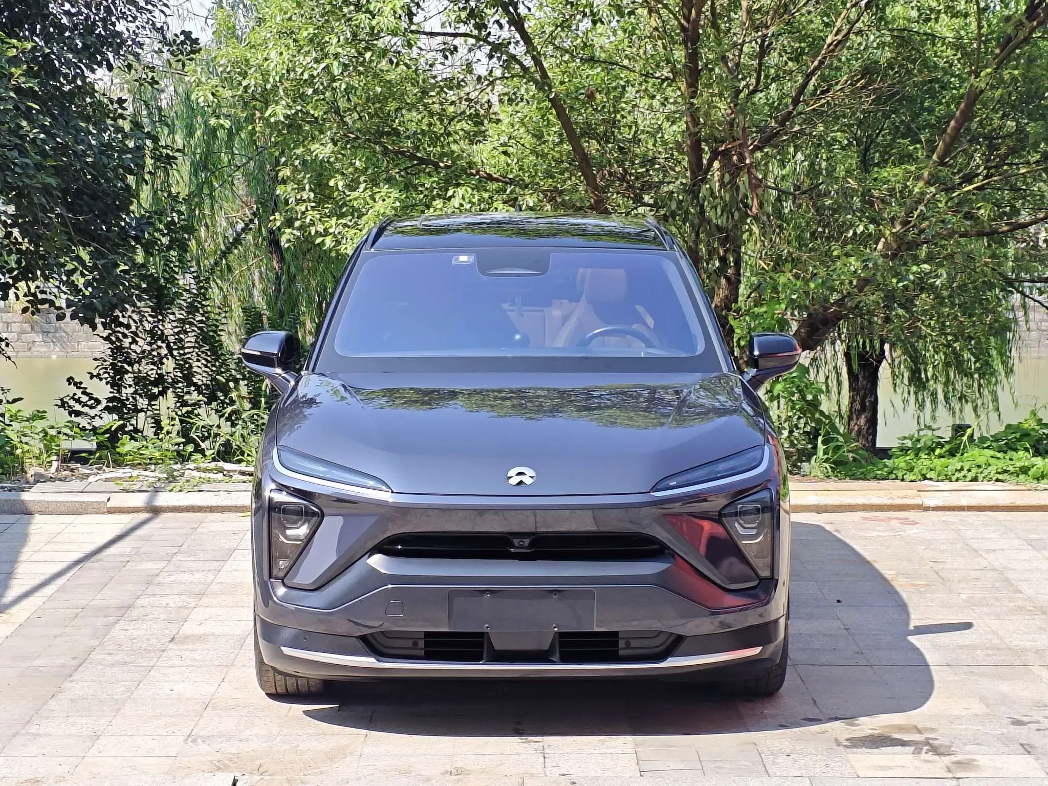 NIO ES6