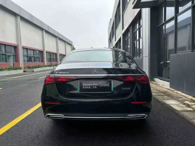 Mercedes-Benz E-Class PHEV