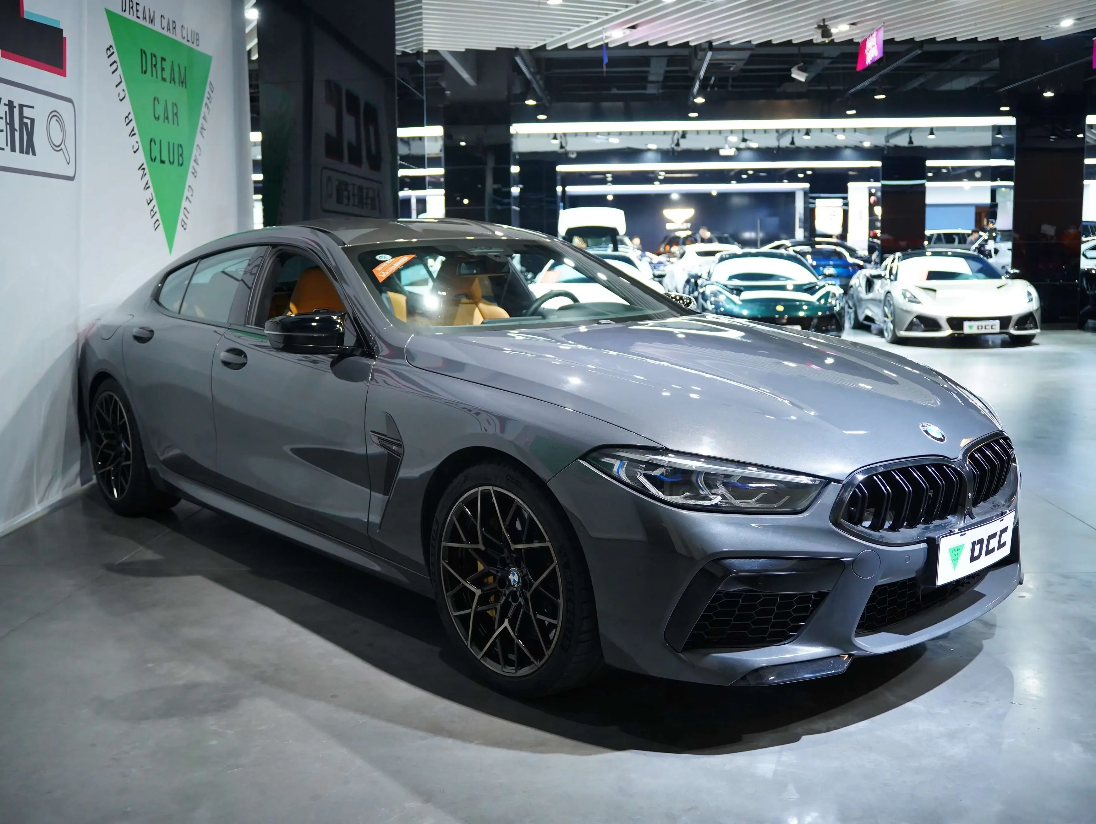 BMW M8