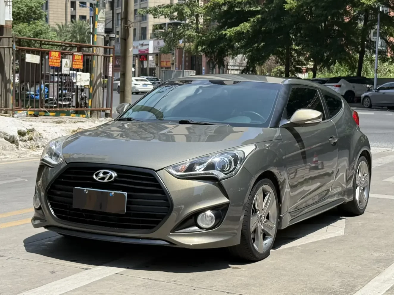Hyundai Veloster