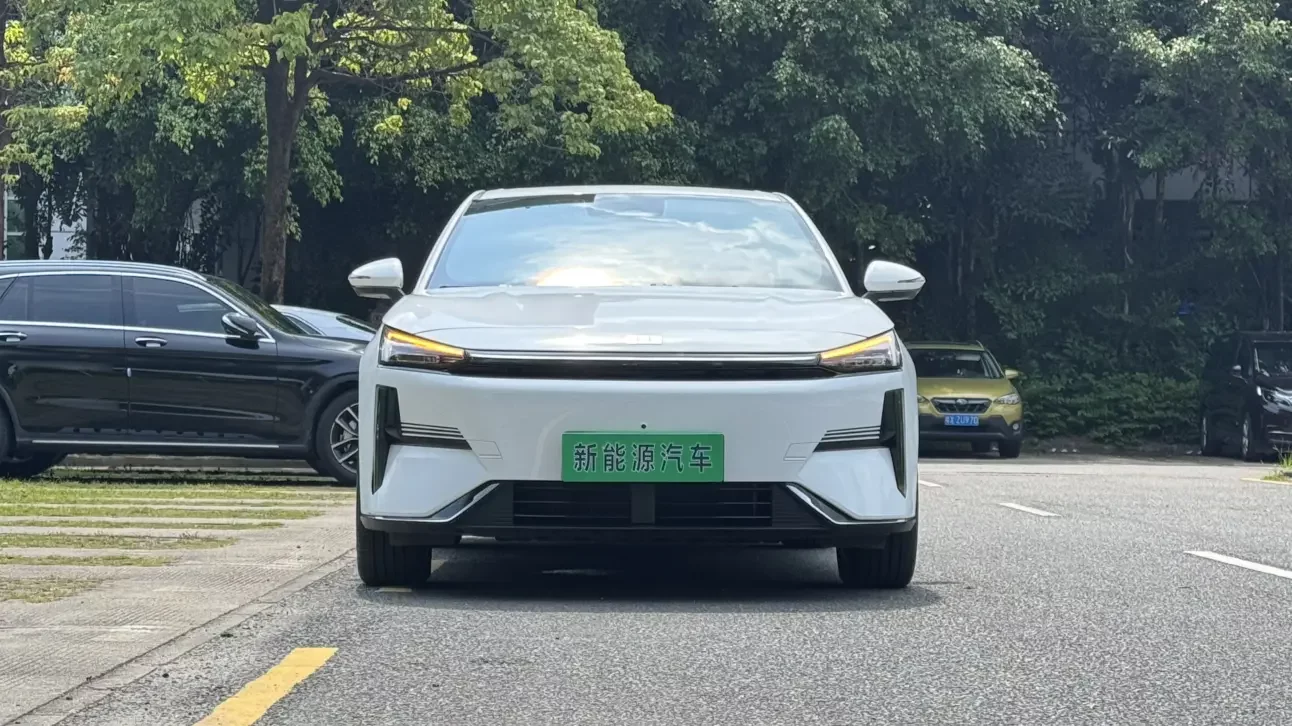 Geely Galaxy L6