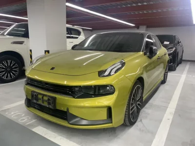 Lynk & Co 03
