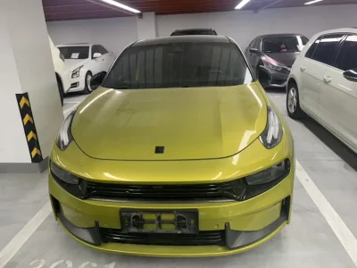 Lynk & Co 03
