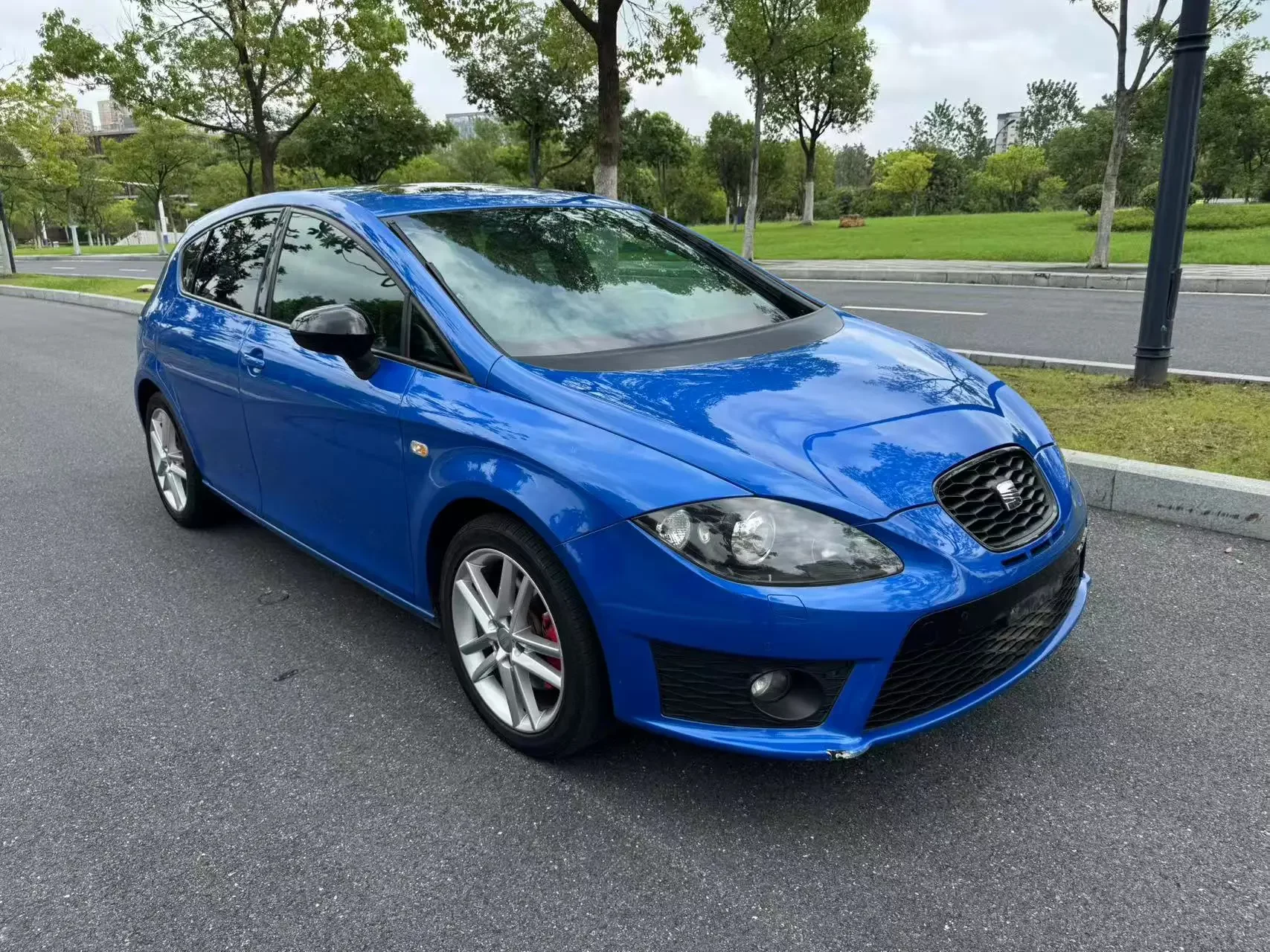 SEAT LEON