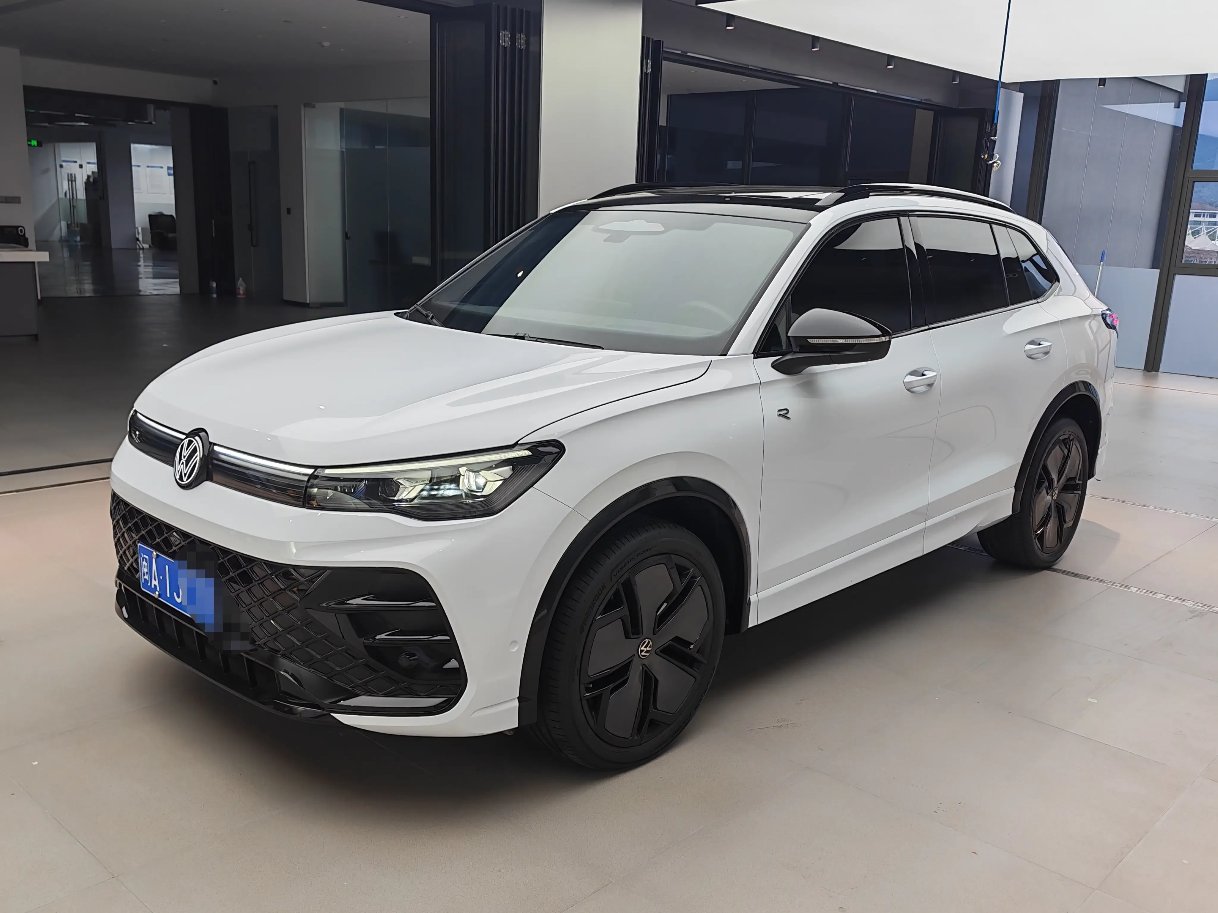 Volkswagen Tiguan L