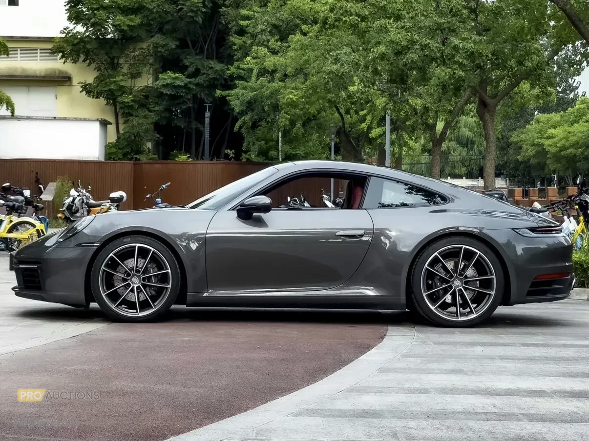 Porsche 911
