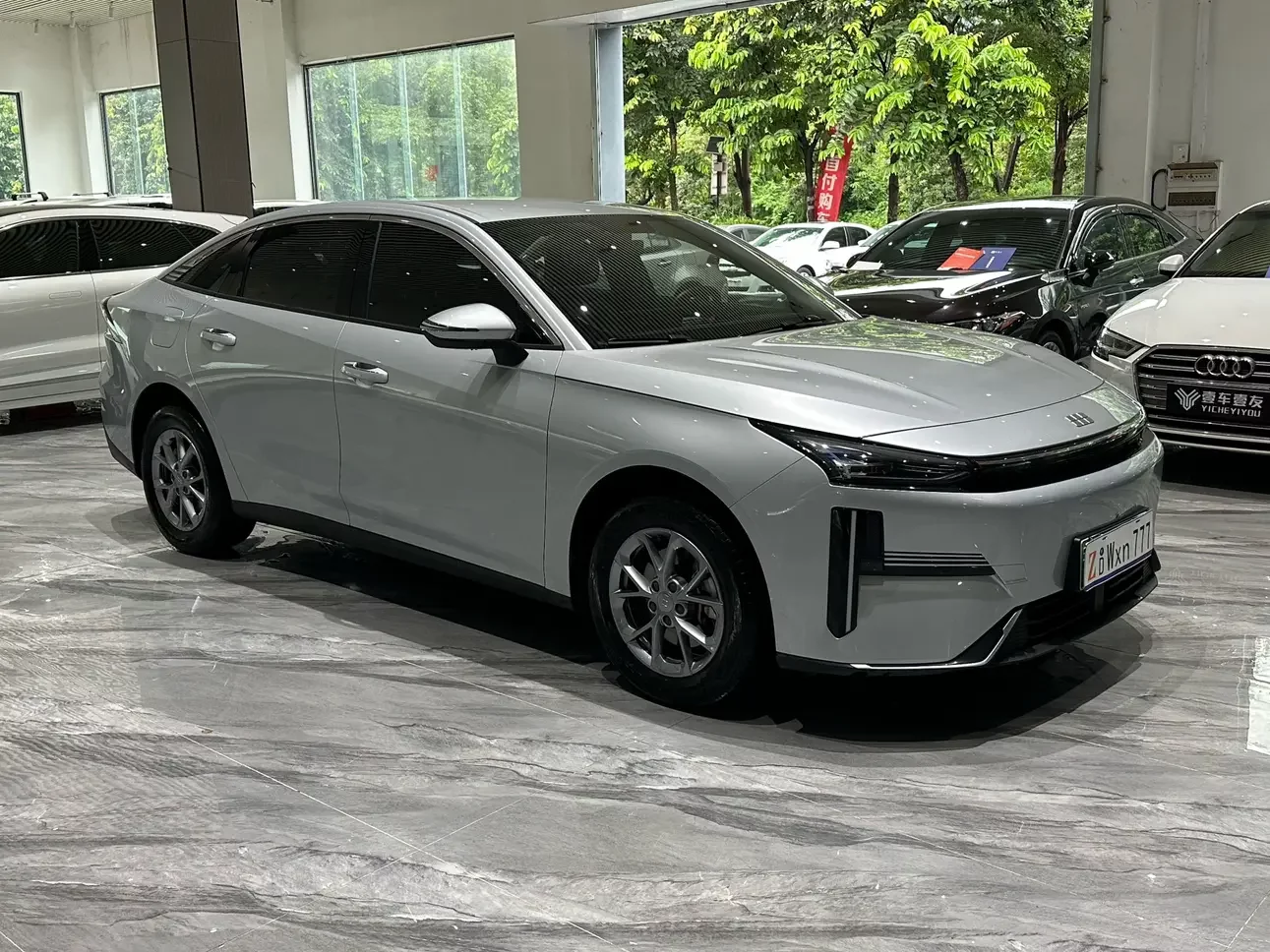 Geely Galaxy L6