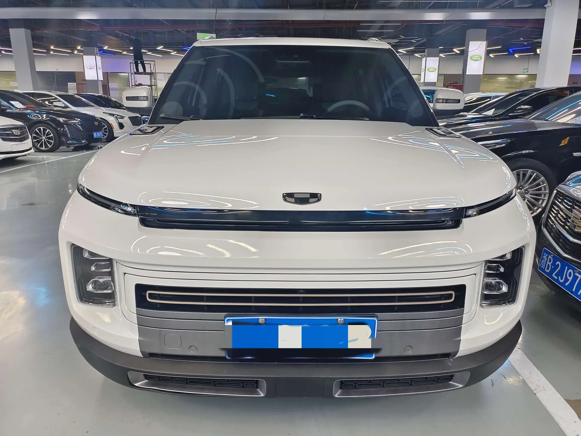 Geely ICON