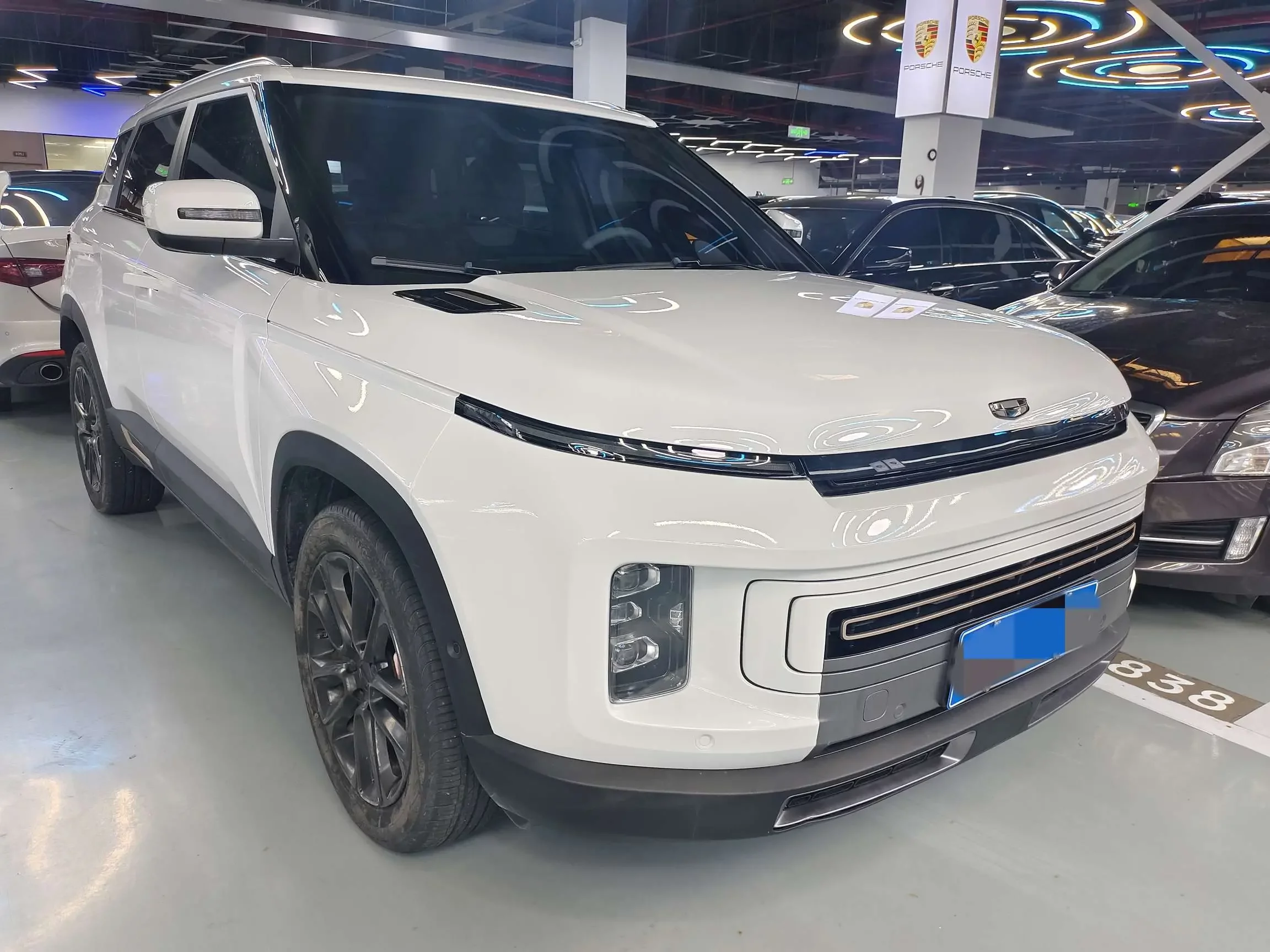 Geely ICON