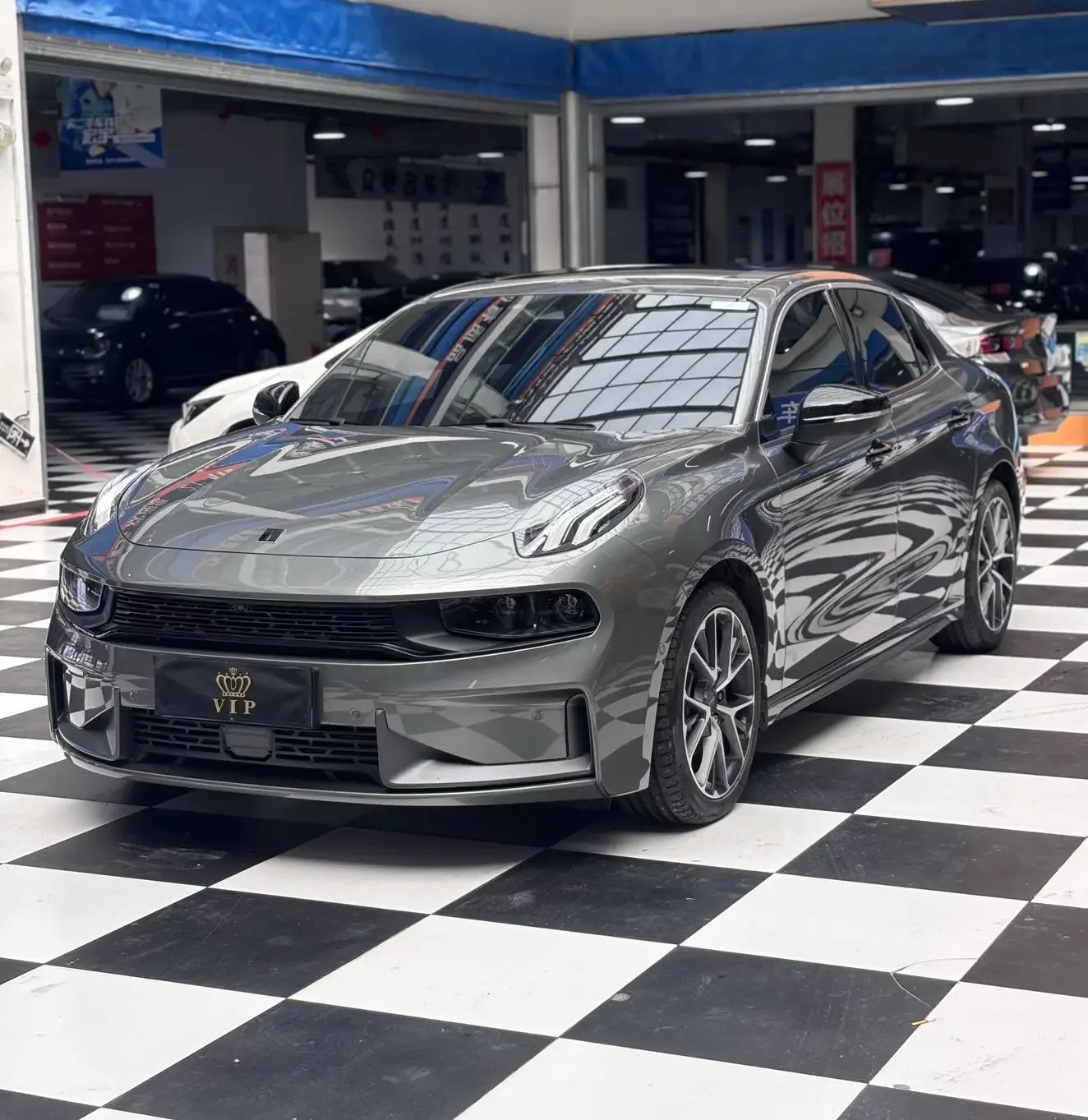 Lynk & Co 03