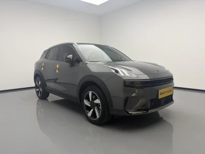 Lynk & Co 06
