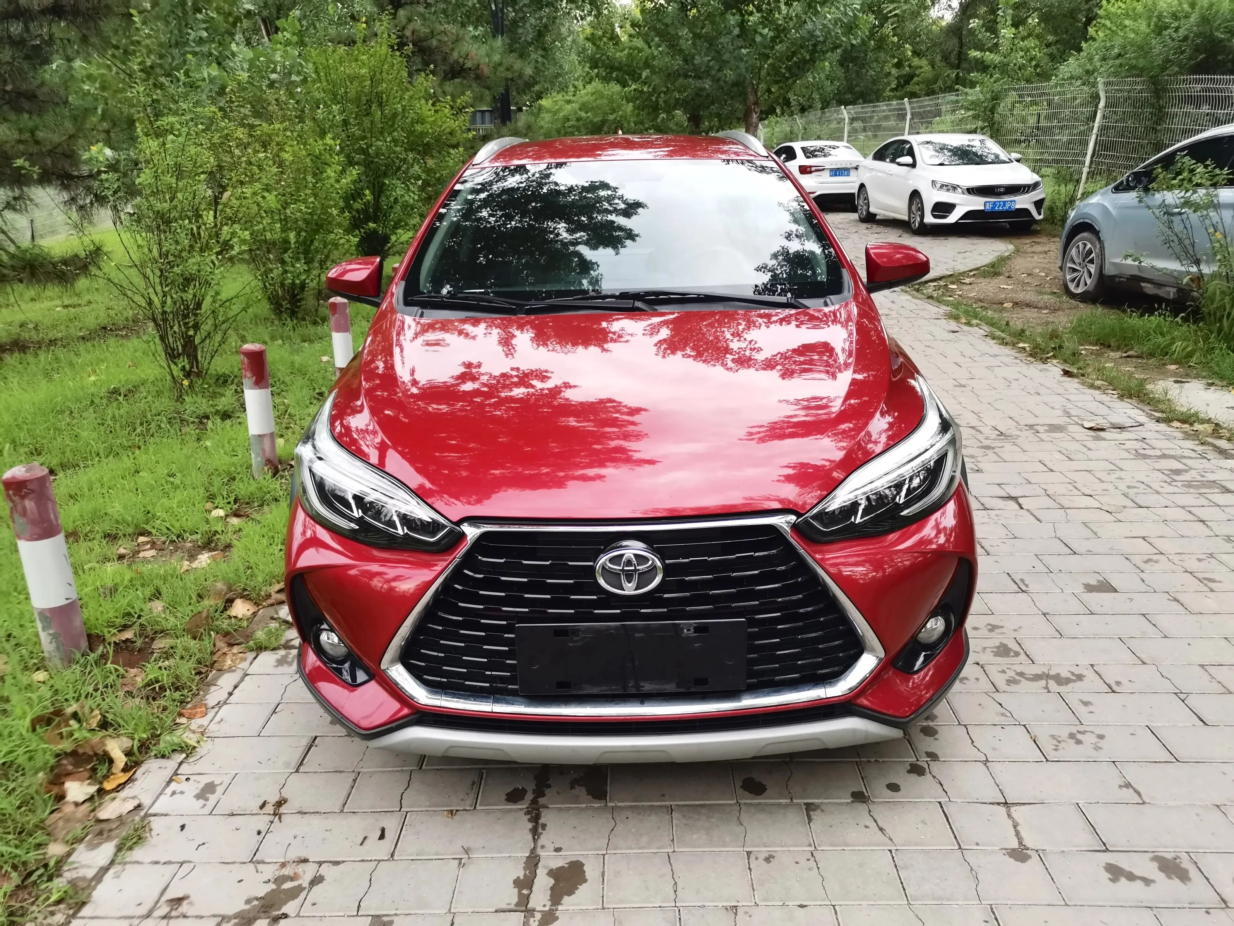 Toyota Yaris L