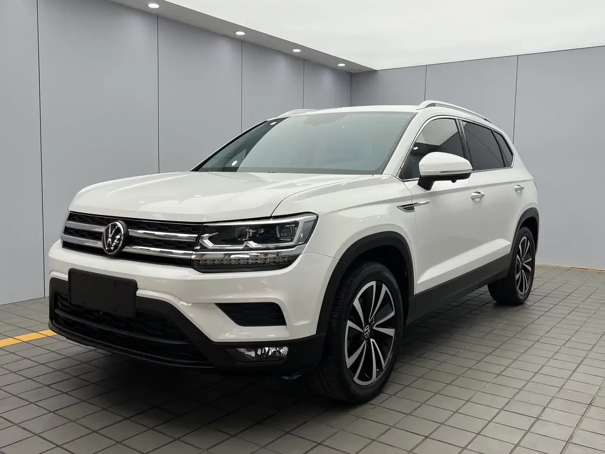 Volkswagen Tharu