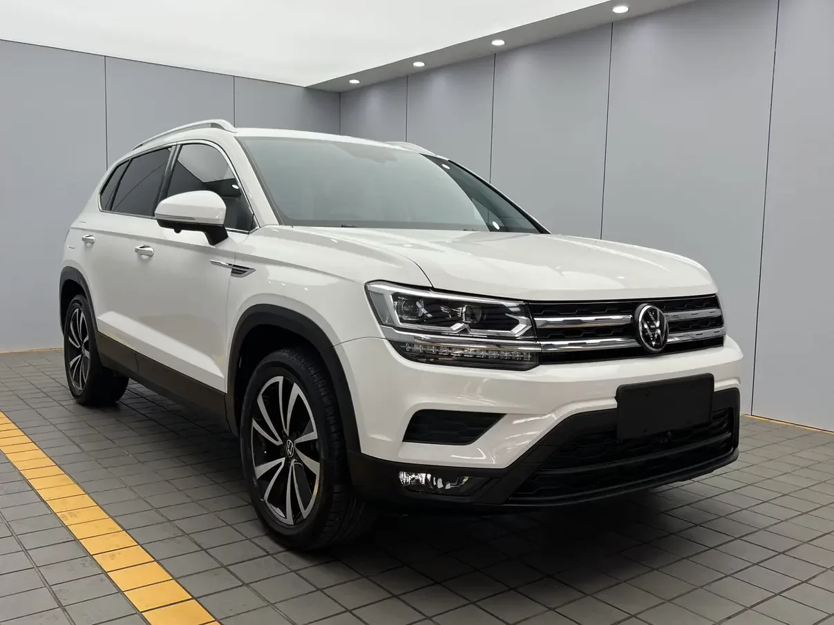 Volkswagen Tharu