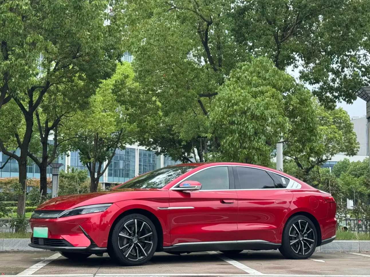 BYD Han EV