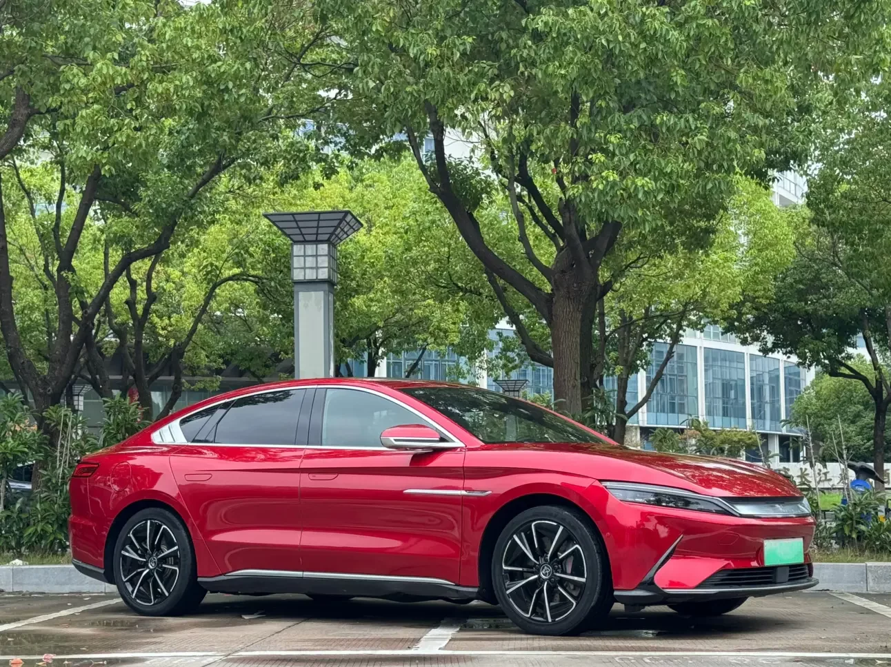 BYD Han EV