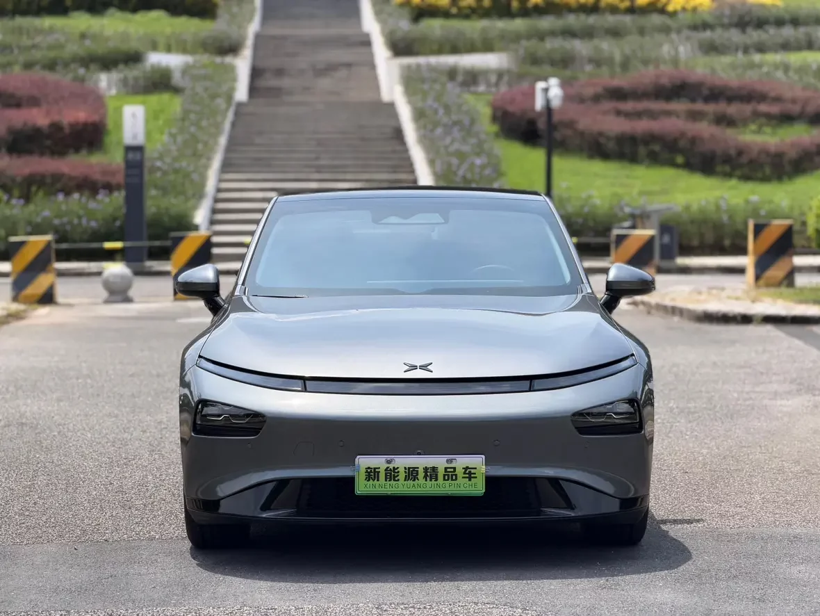 Xpeng P7