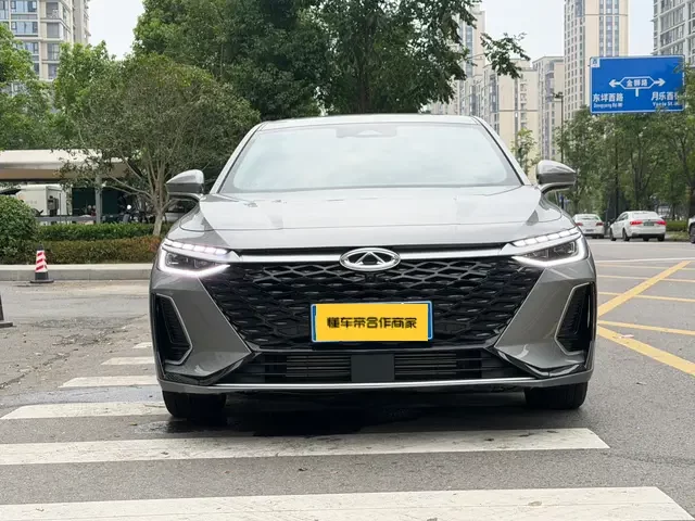 Chery Arrizo 8