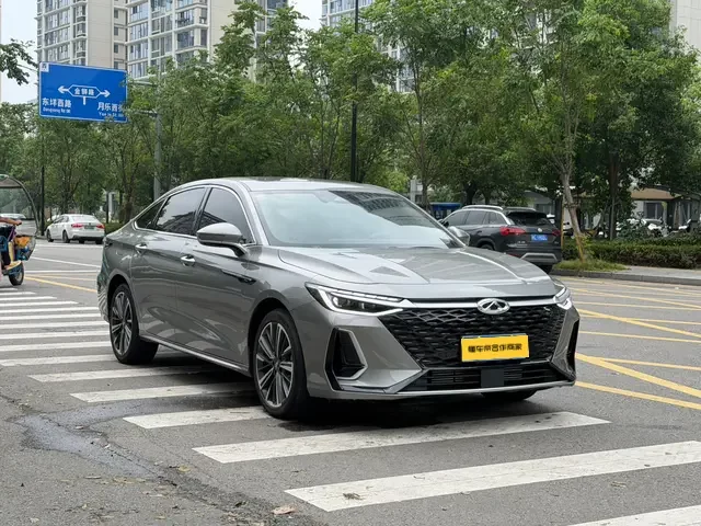 Chery Arrizo 8