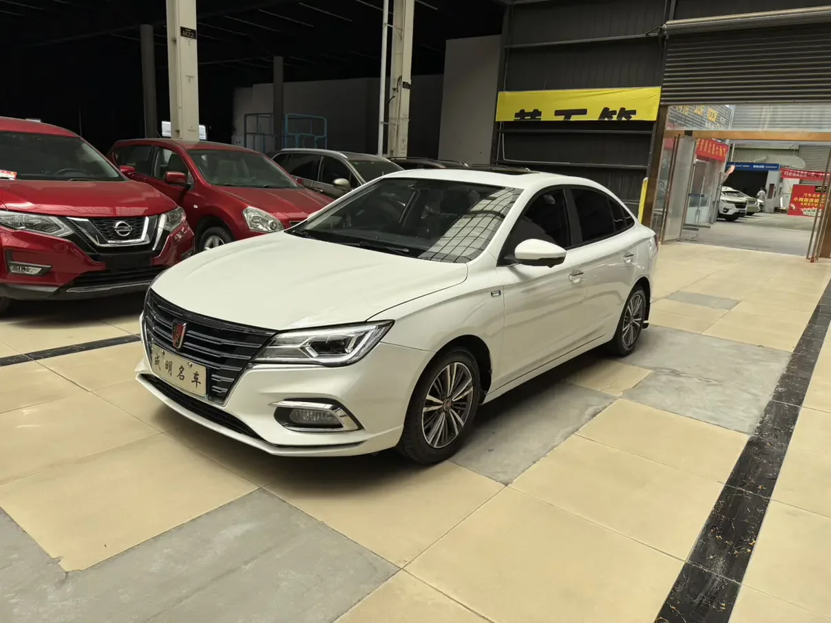 Roewe i5