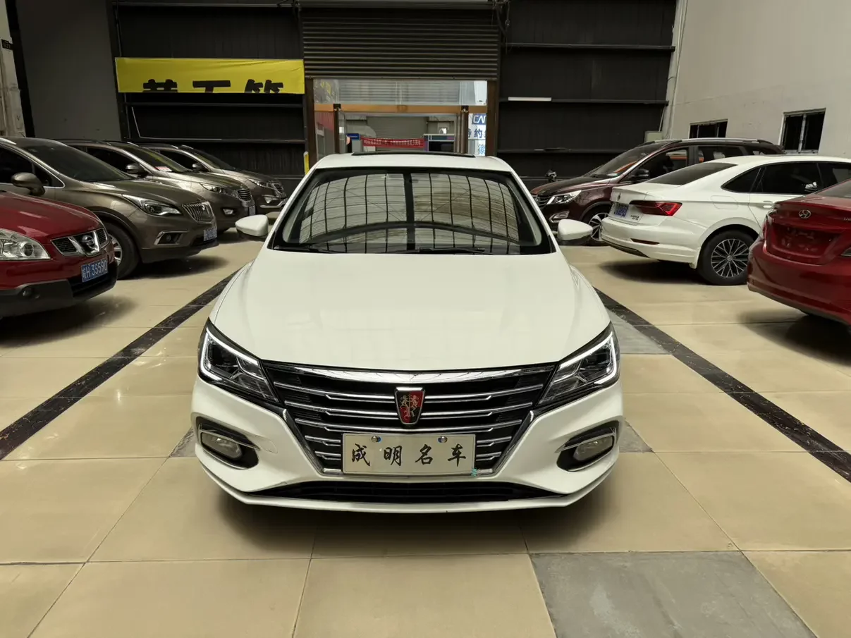 Roewe i5