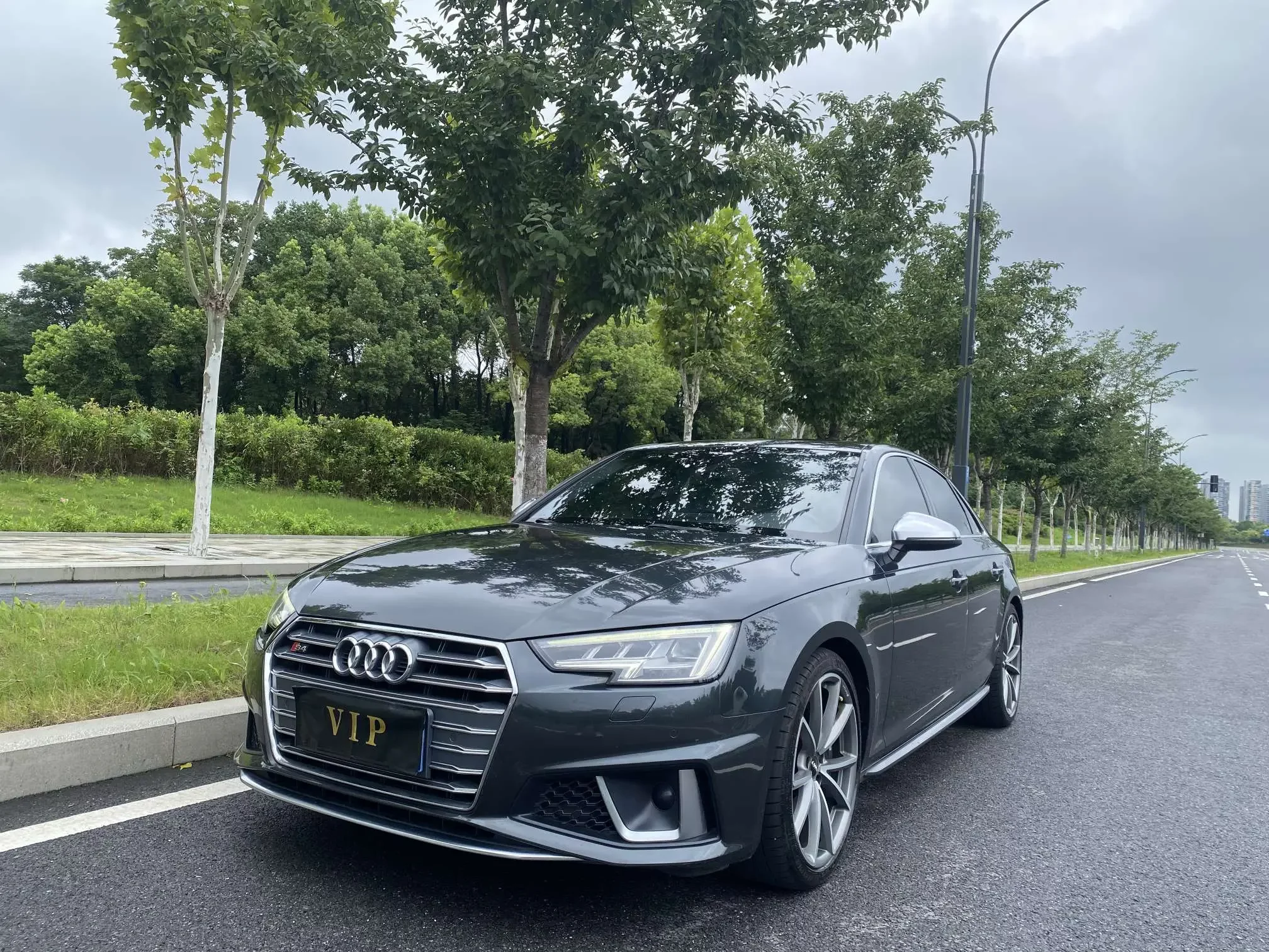 Audi S4