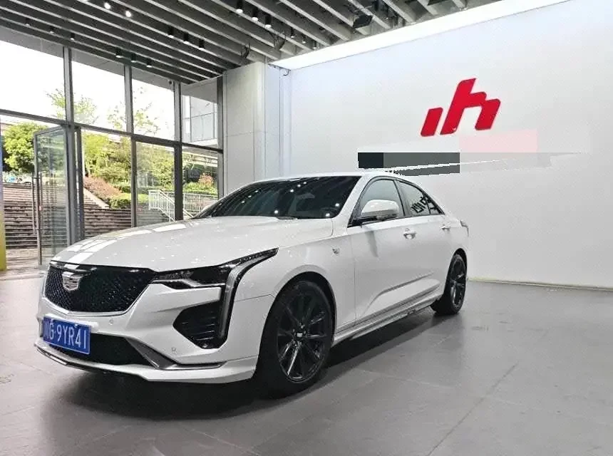Cadillac CT4