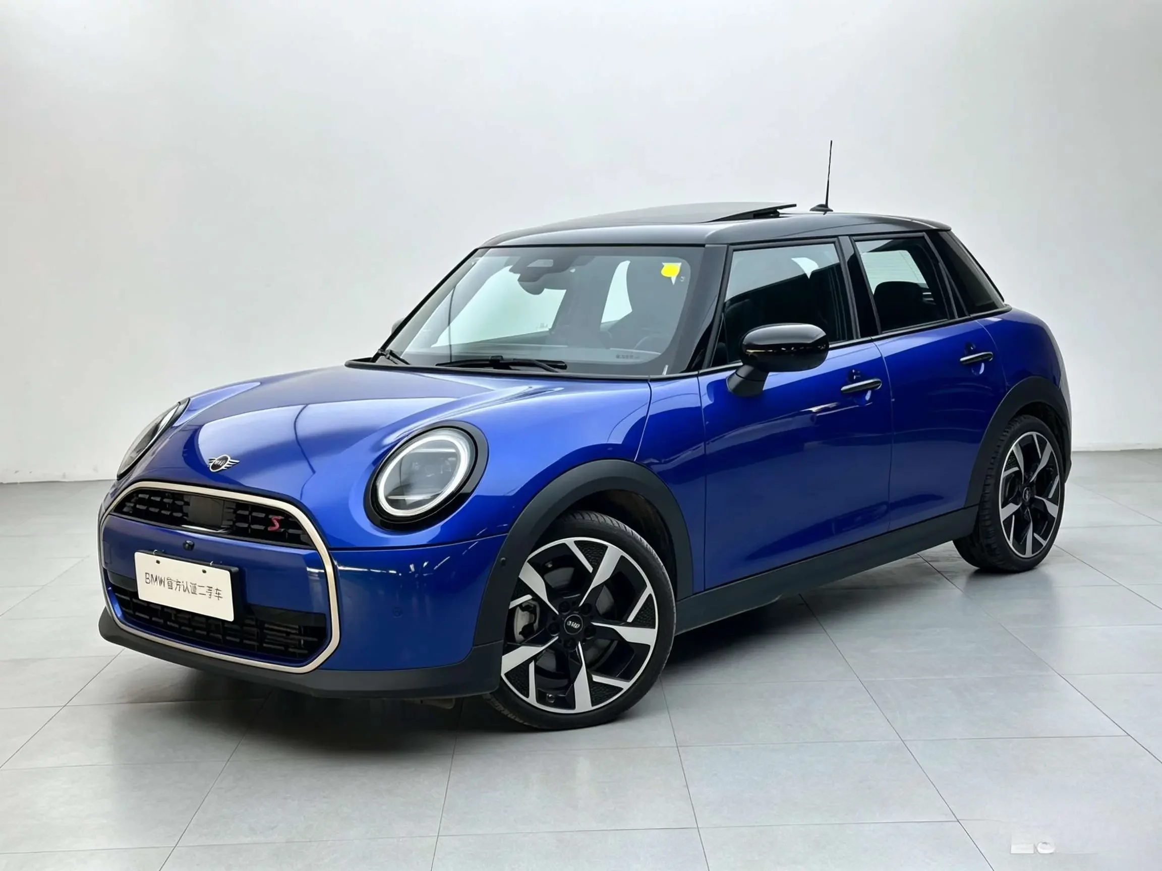 MINI 