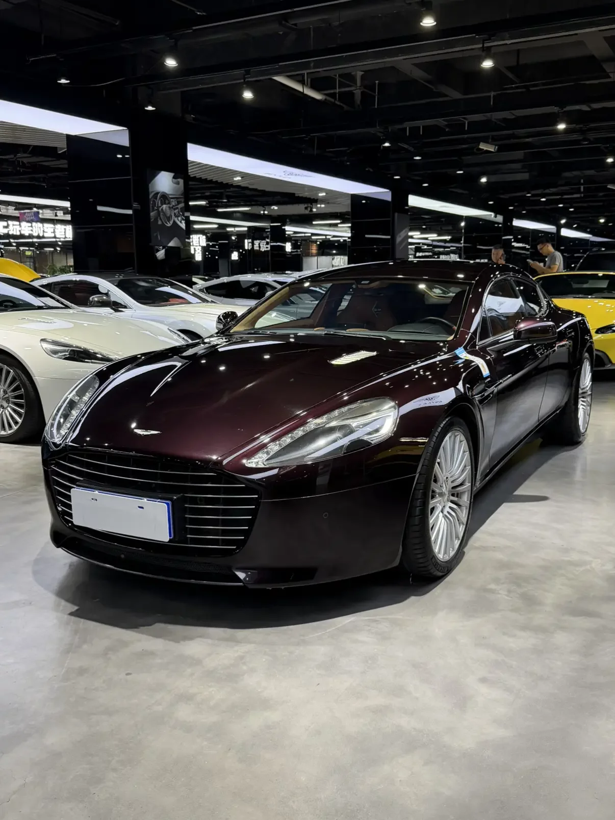 Aston Martin Rapide