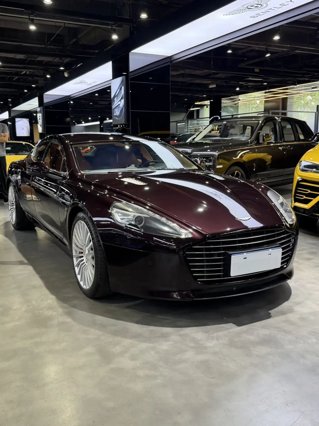 Aston Martin Rapide